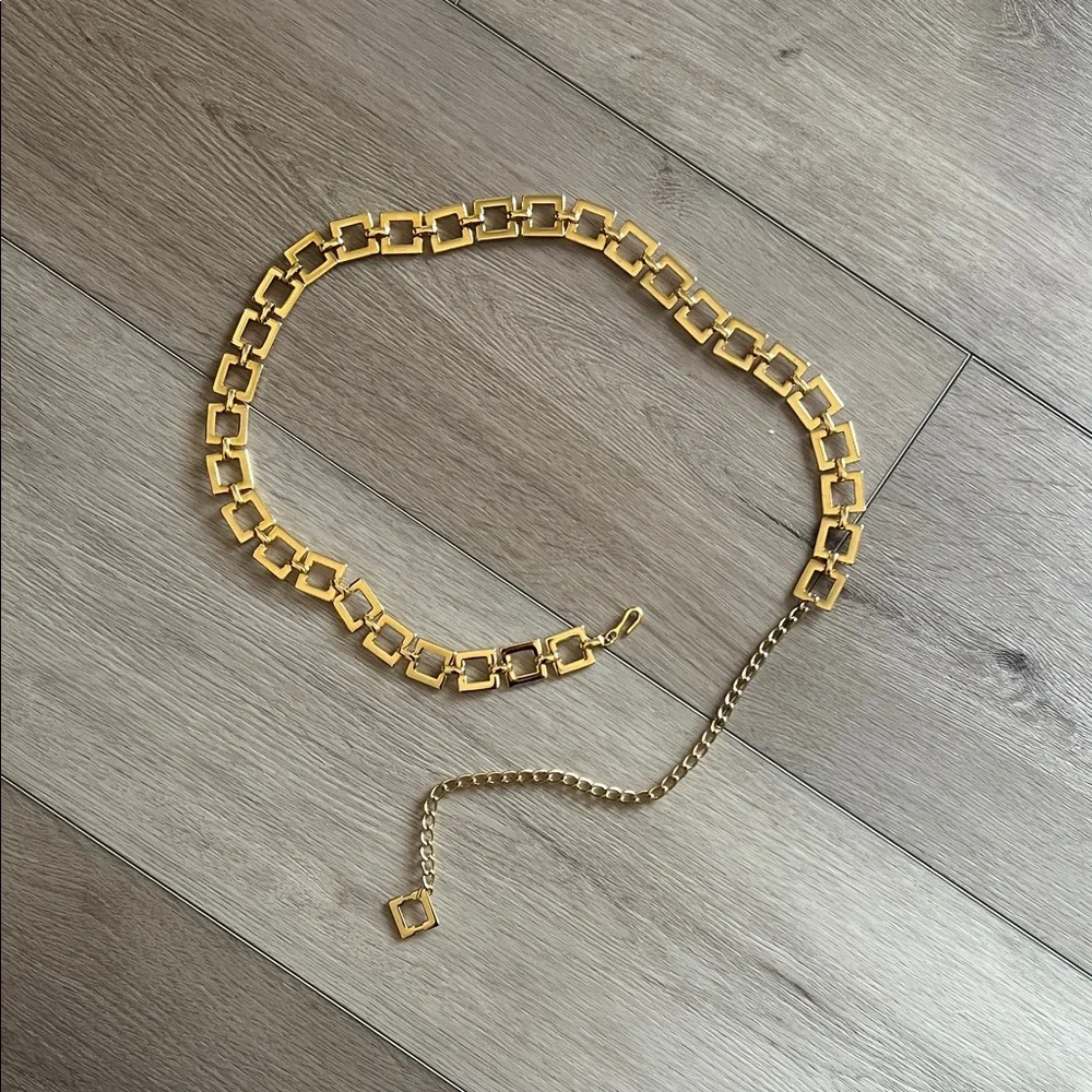Gold Chain Link Belt - Picture 1 of 10